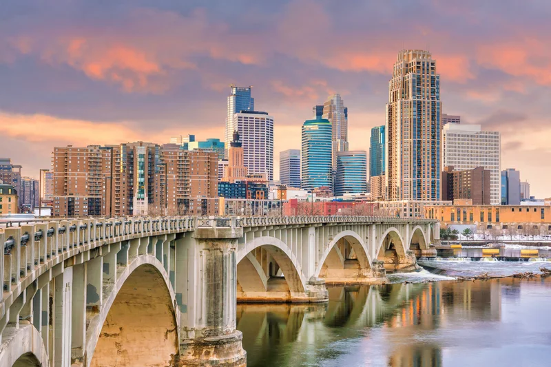 Minnesota Rusco Suddenly Closes: What the Lawsuits and Reviews Reveal